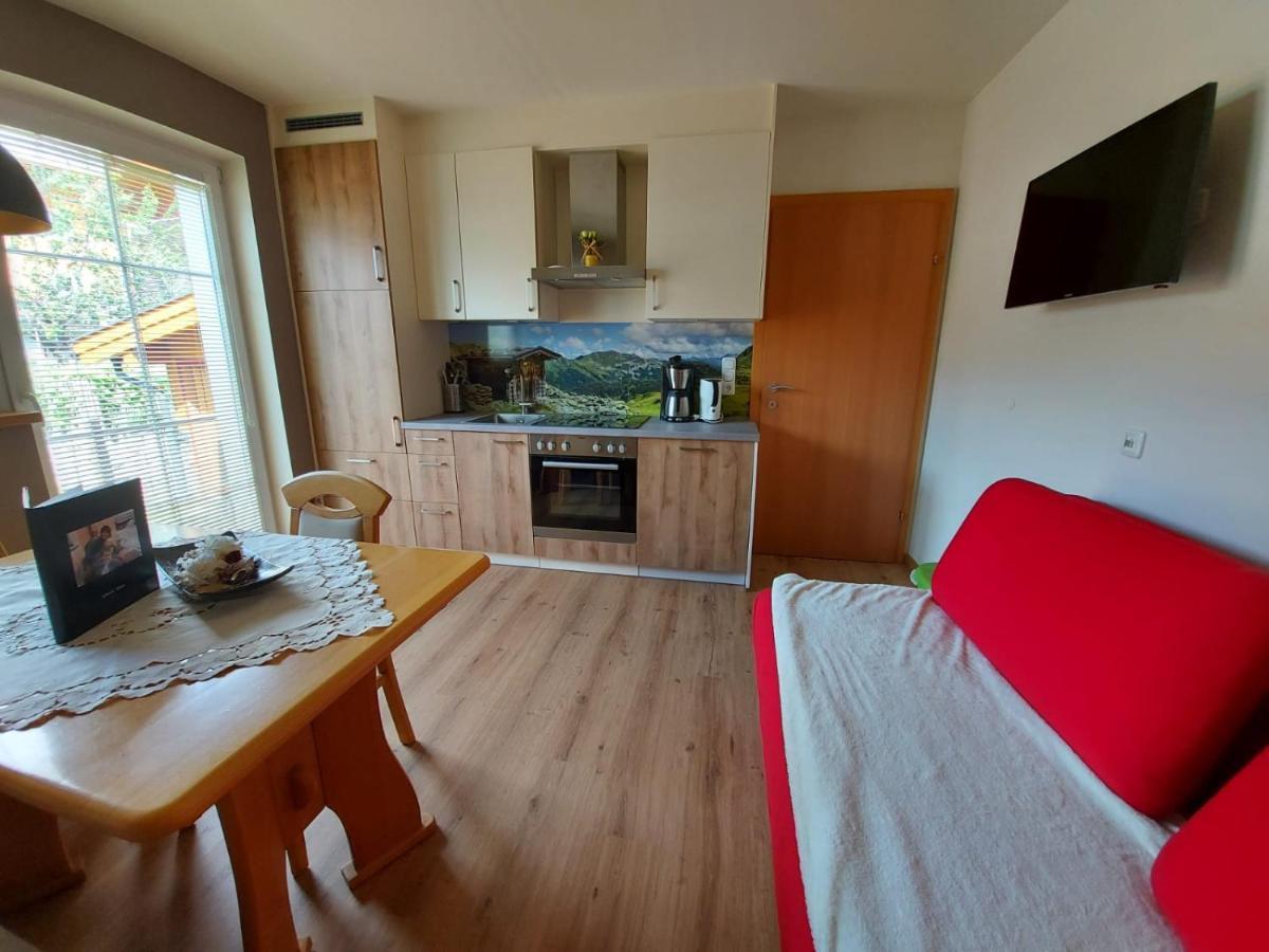 Appartement Alexandra Neukirchen am Grossvenediger Bagian luar foto