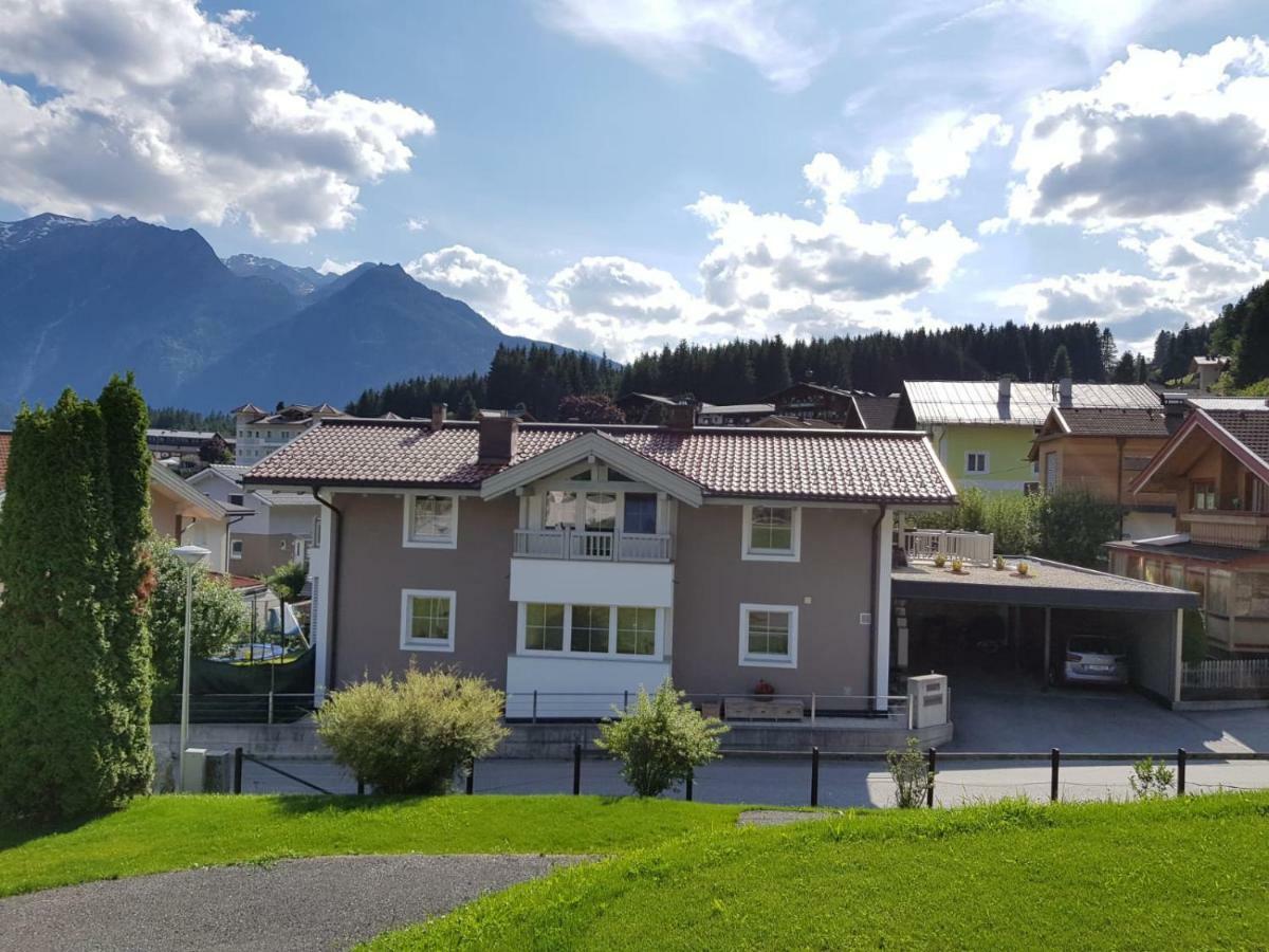 Appartement Alexandra Neukirchen am Grossvenediger Bagian luar foto
